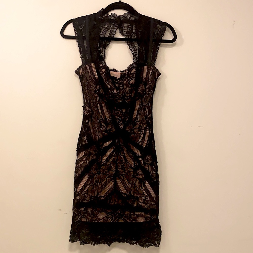 Nicole Miller Lace Dress M